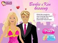 Barbie E Ken Si Baciano